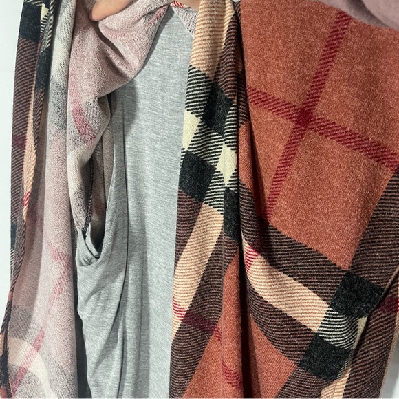 Hello Miz Maternity Nursing Sweater - Picture 3 of 3